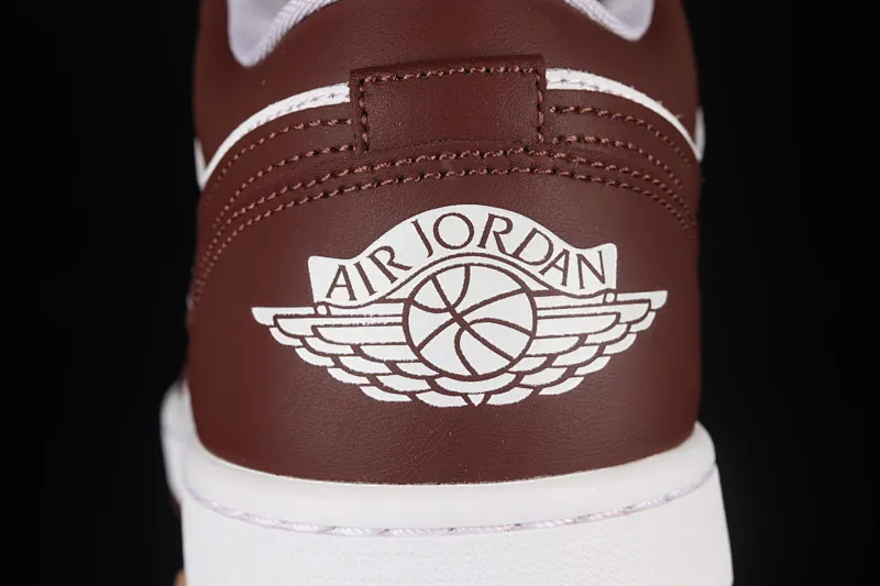 All categories Air Jordan Jordan series basketball shoes Air Jordan 1 Low G version pure original Air Jordan 1 Low AJ1 Joe 1 wine red and white low-top basketball shoes DC0774-116